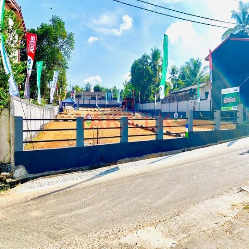 Residential land for sale in Piliyandala Mawittara C33