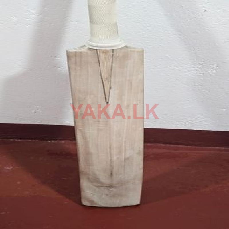 MRF Bat