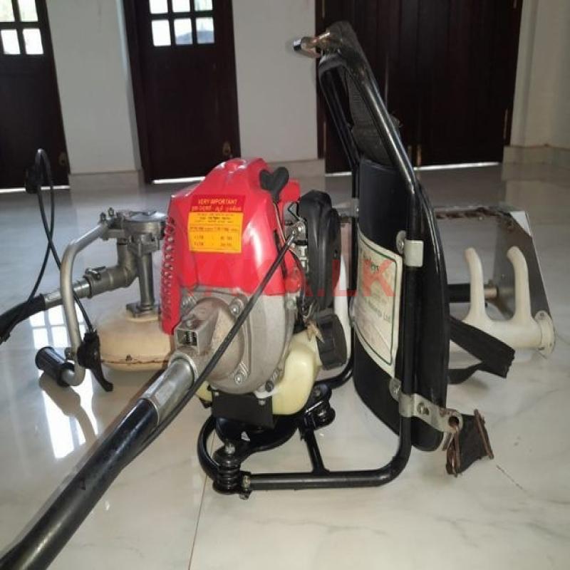 තේ දලු කඩන යන්ත්‍රය