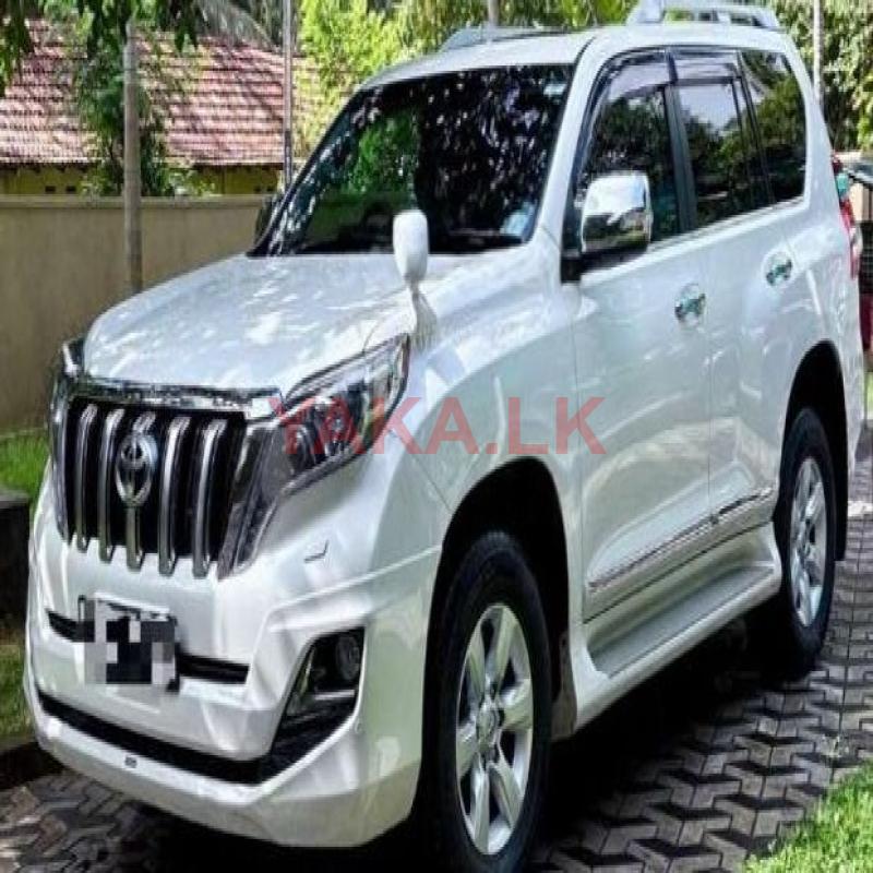 Rent a car Toyota Land cruiser prado