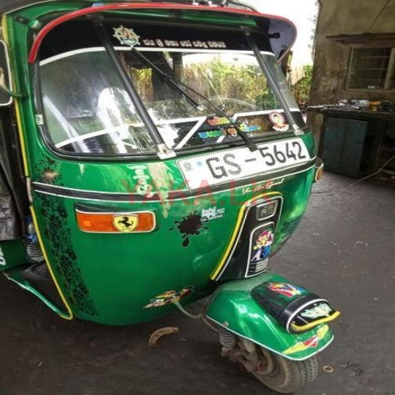 Bajaj RE 1998