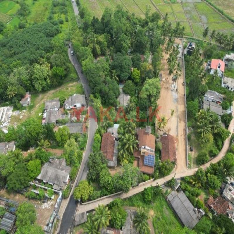 Land for Sale in Athurugiriya