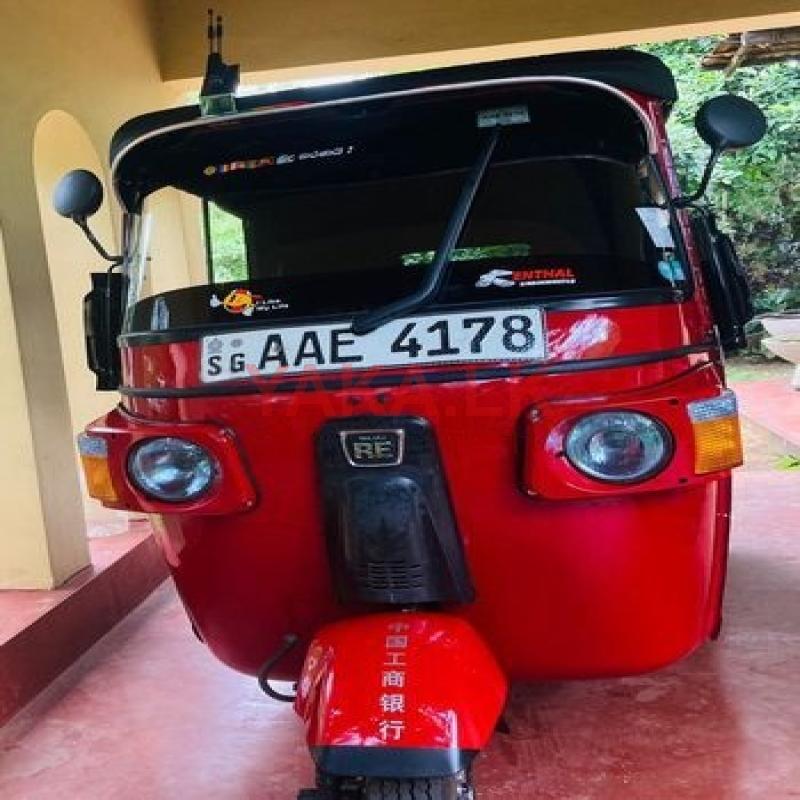 Bajaj RE 2013