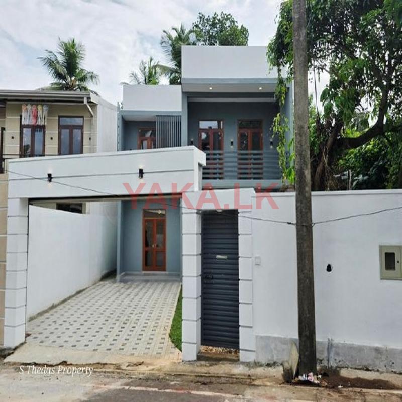 Modern Luxury 2 Story House For Sale In Piliyandala