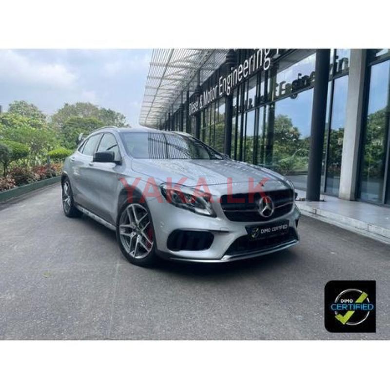 Mercedes Benz GLA 45 AMG 2017
