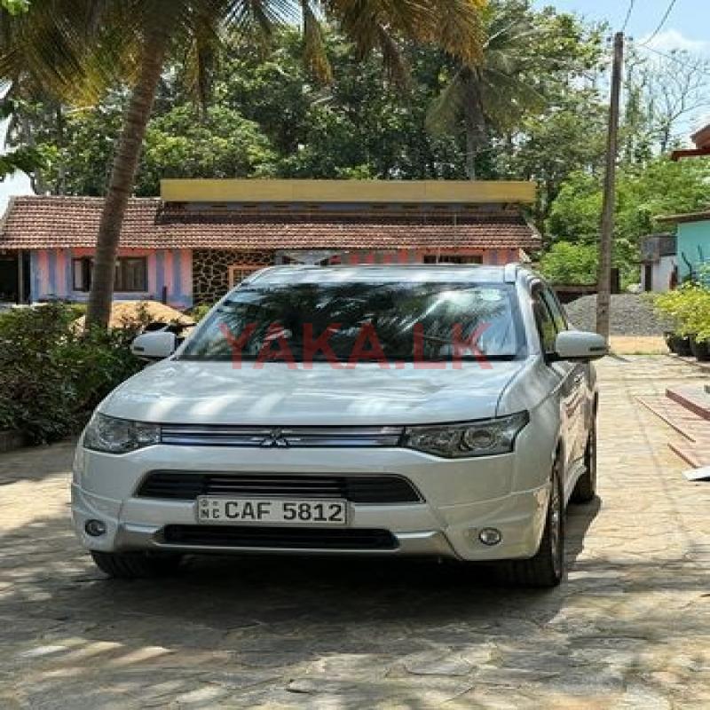 Mitsubishi Outlander 2015