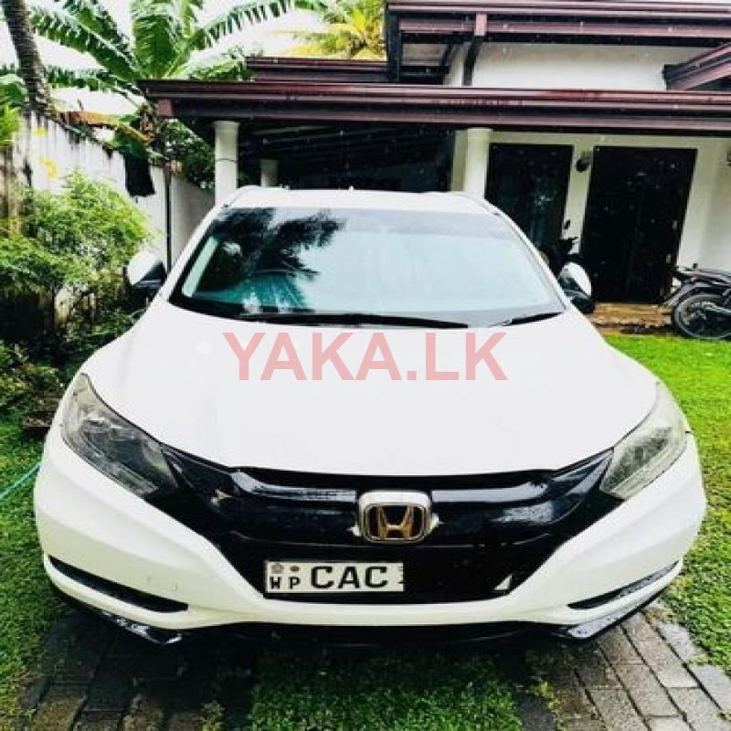 Honda Vezel SUV For Renta