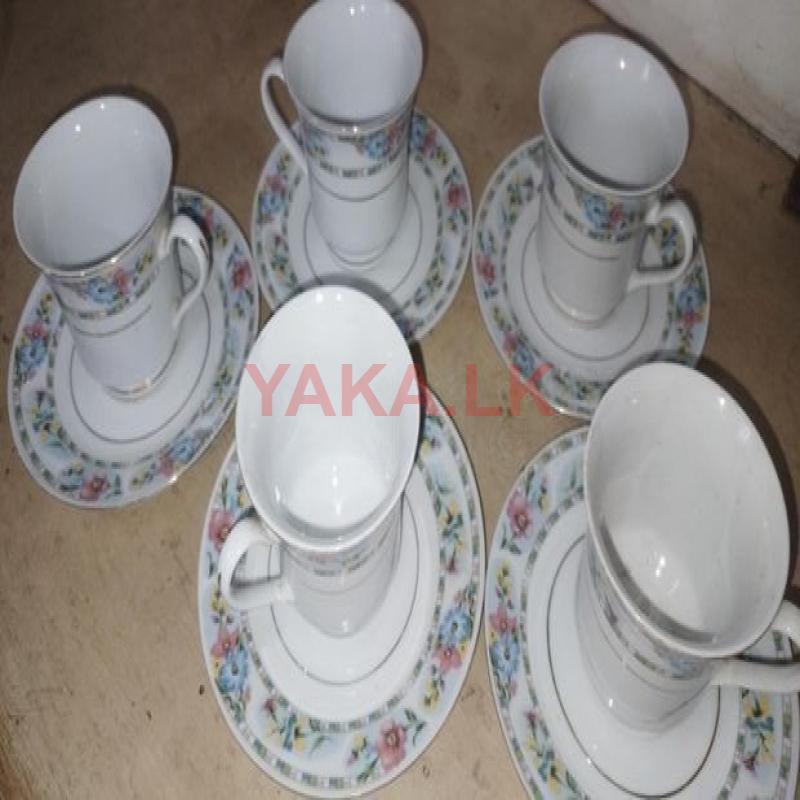 තේ කෝප්ප සහ පීරිසි