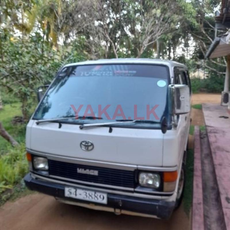 Toyota Hiace Shell Model 1989