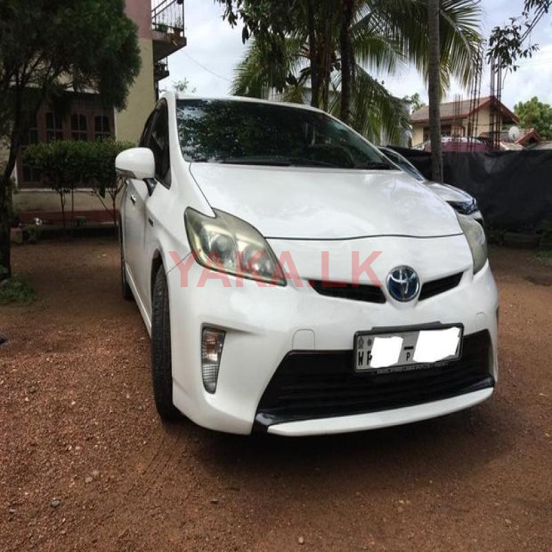 Toyota Prius Hybrid Car or Rent