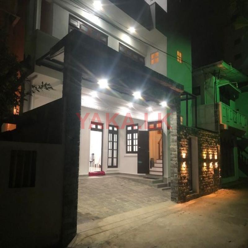 Brand New Building For Rent In Colombo 8
