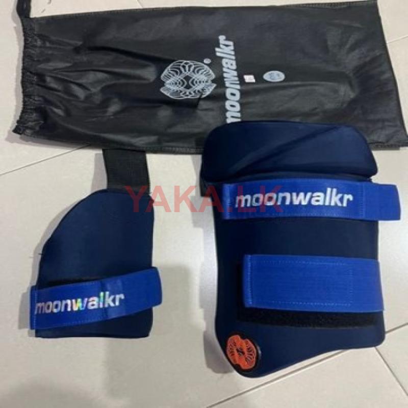 Cricket Tigh Gurds Dual