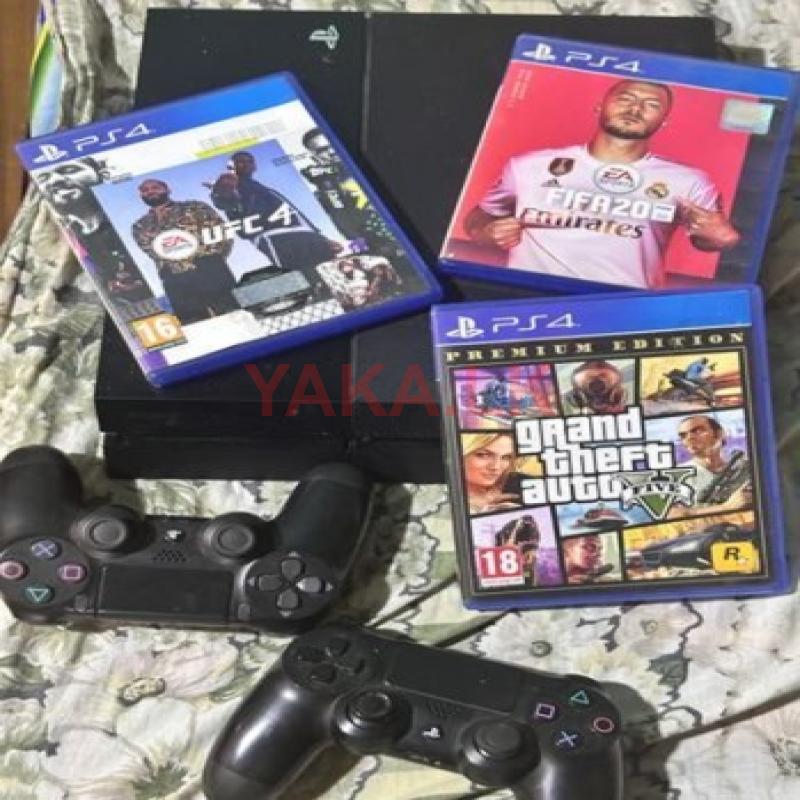 PS4 With Games