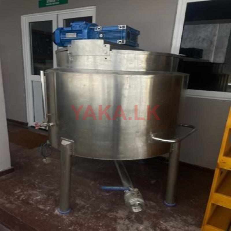 Jacketed Liquid Mixing Tank