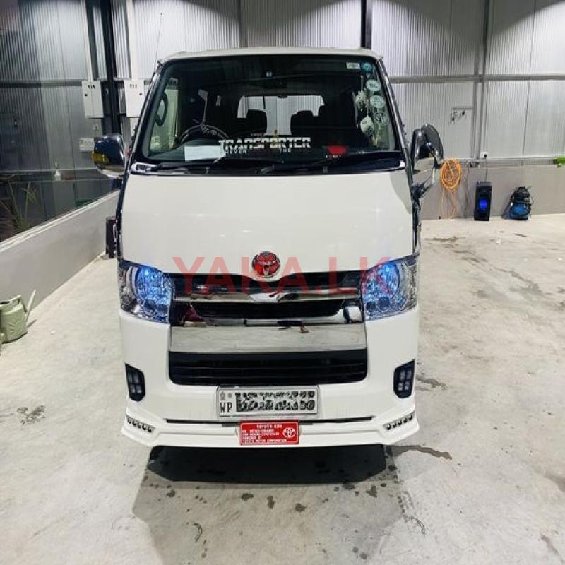 Rent a Car - Toyota KDH