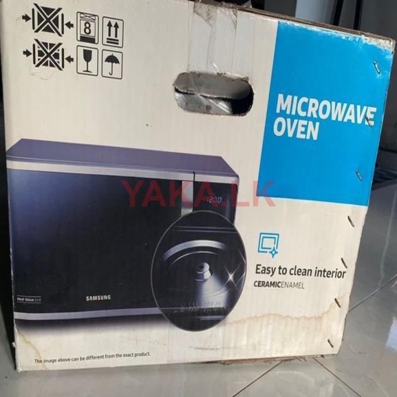 Microwave Oven 23 Liters