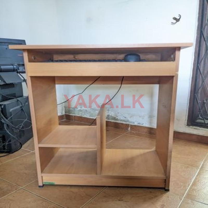 Damro Computer Table