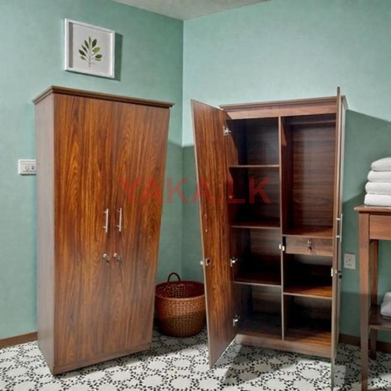 6x3 Melamine Wardrobe-Side rack.