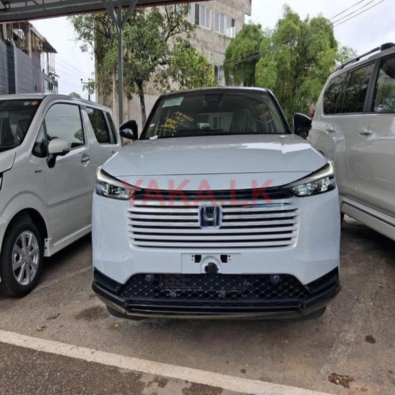 Honda Vezel Z play 2025