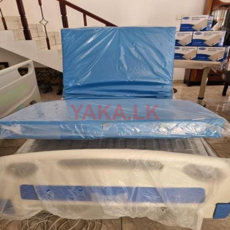 Patient Four Function Electric Hospital Beds