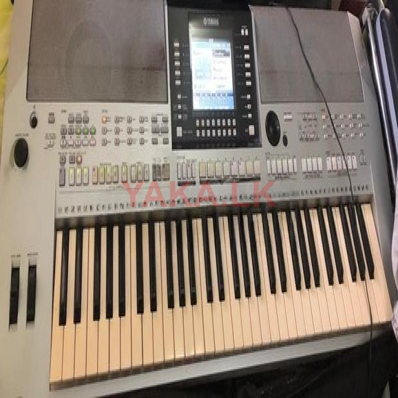 Yamaha PSR S910