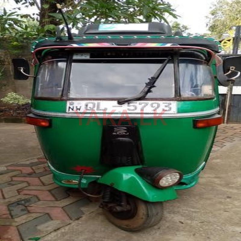 Bajaj RE There Wheeler 2007