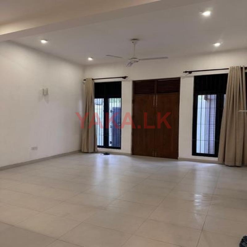2 Story Semi furnished House For Rent in Lake road, Attidiya - EH343