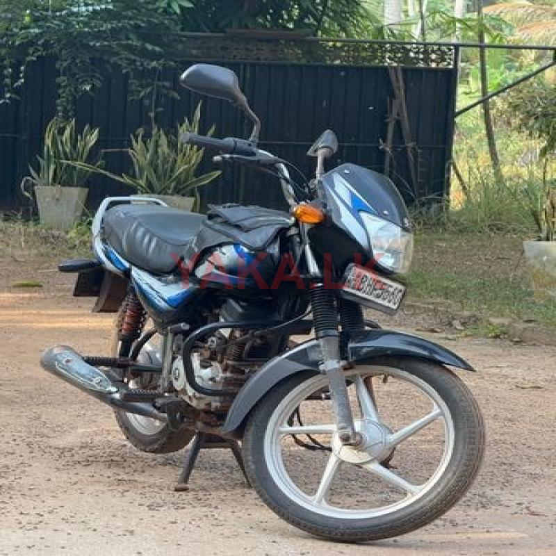 Bajaj CT100 2018