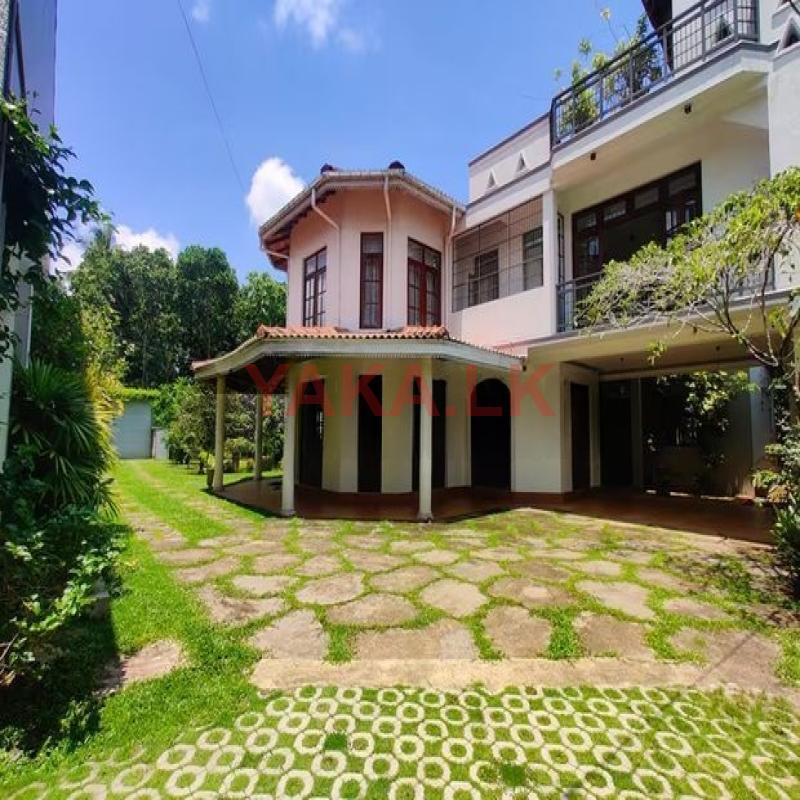 2 Story House for Rent in Lake Road, Boralasgamuwa - EH372