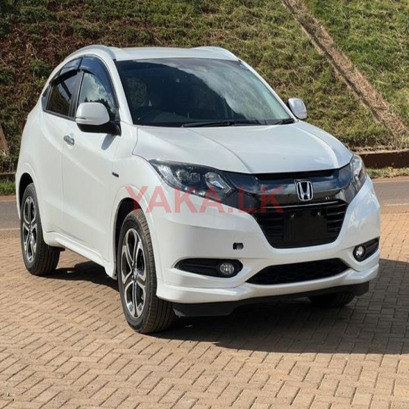 Honda Vezel for Rent