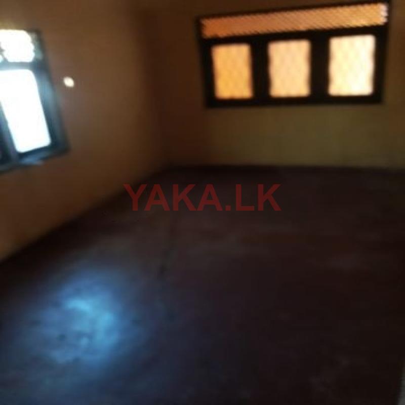 An Old House for Sale in Liyanagemulla