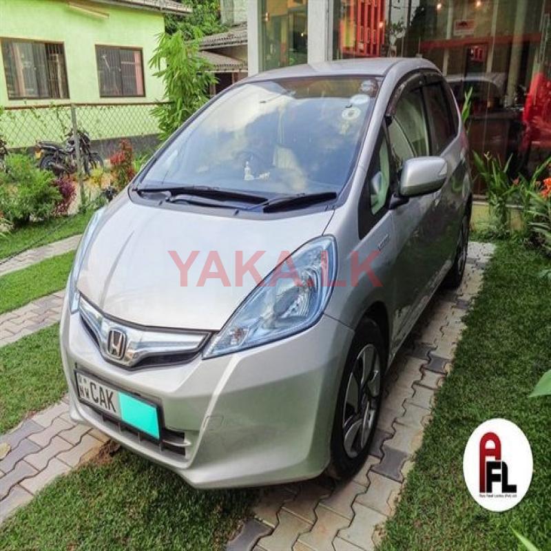 Rent a Car - Honda Fit GP 1