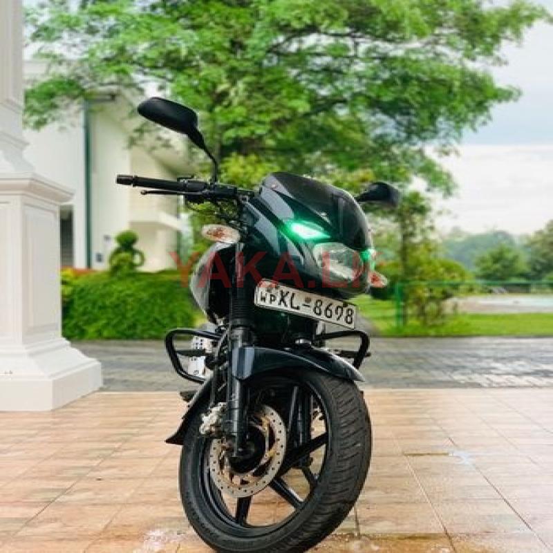Bajaj Pulsar 180 2012