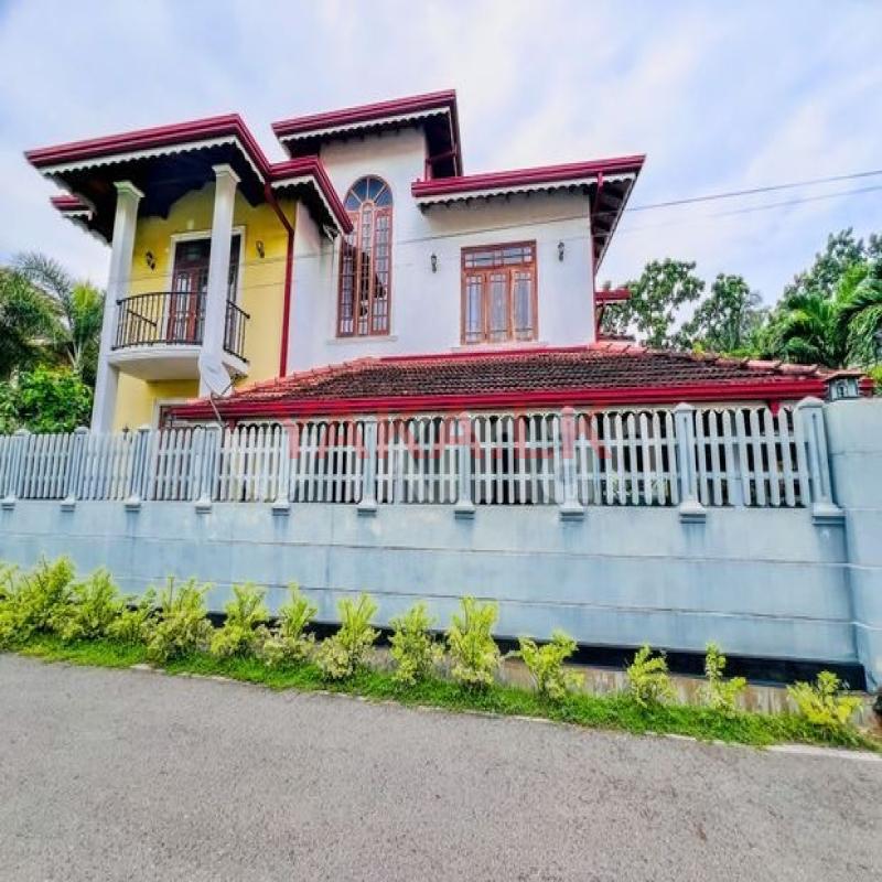 2 stored big house for sale in negombo katuwapitiya