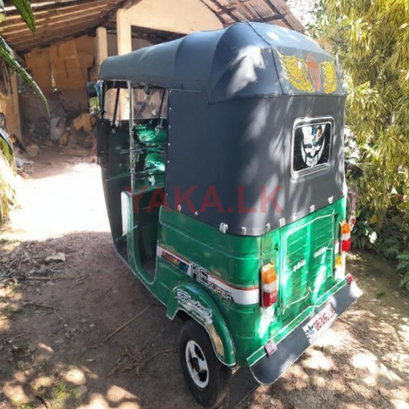 Bajaj RE Three Wheeler 2005