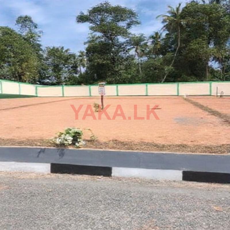 Kadawatha Land for Sale (webada Road)