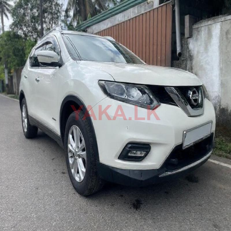 Rent A Car - Nissan X Trail Hybrid