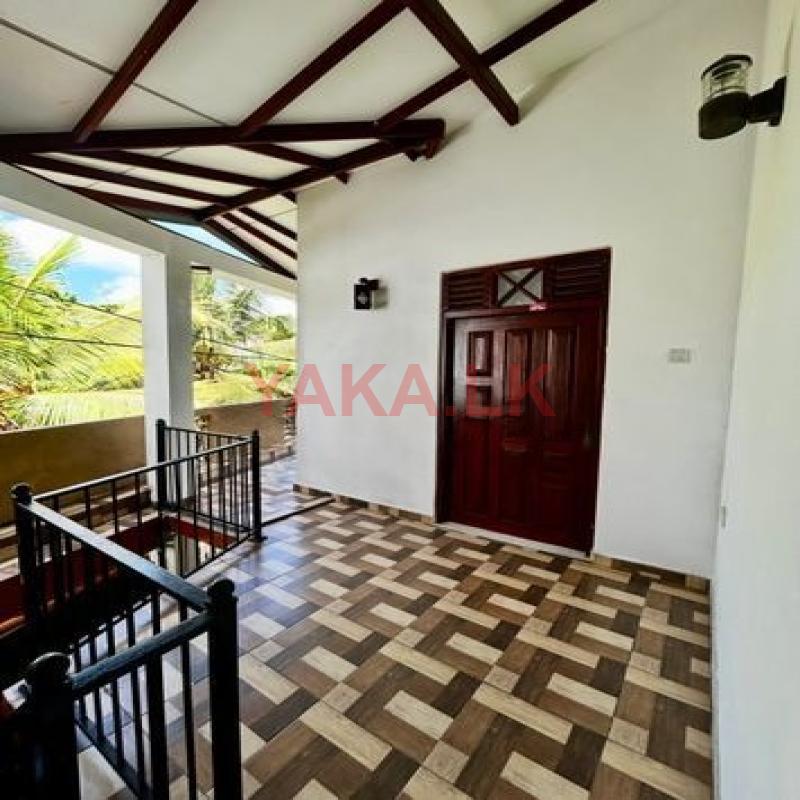 Embuldeniya Shalawa Road House for Sale