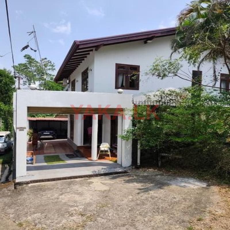 House for sale in Hokandara.
