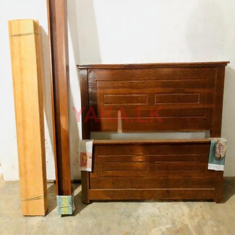 New 6*4 ft 72*48 Teak Box Double Bed .