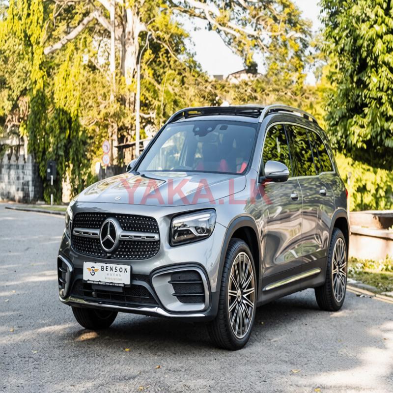 Mercedes Benz GLB 180 AMG PREMIUM PLUS 2024