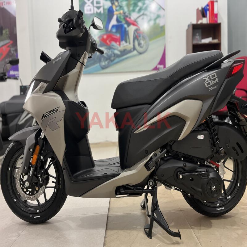 Hero XOOM 125R 2025
