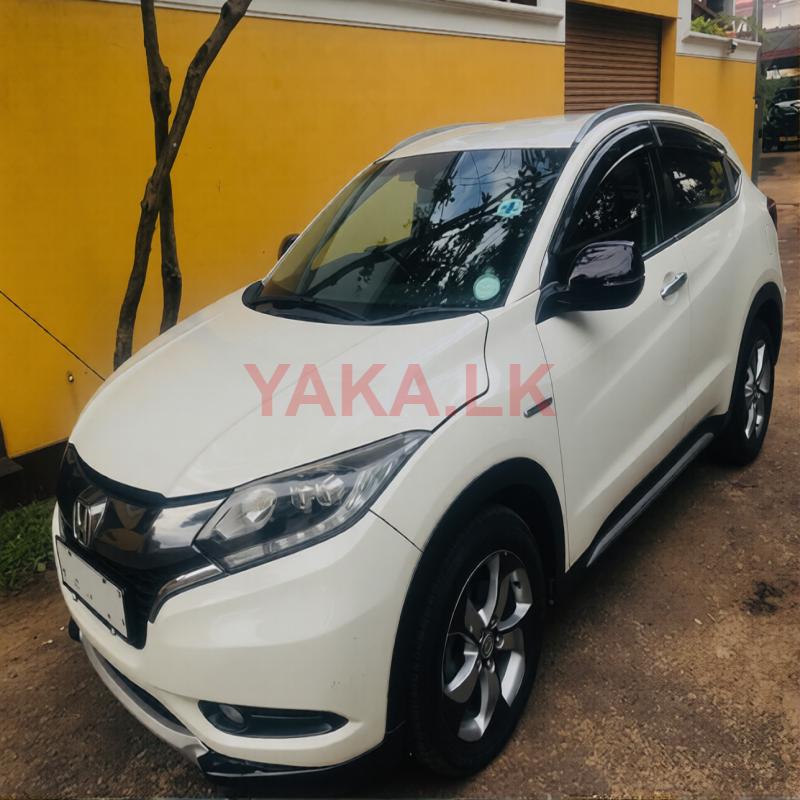 Honda Vezel - Rent