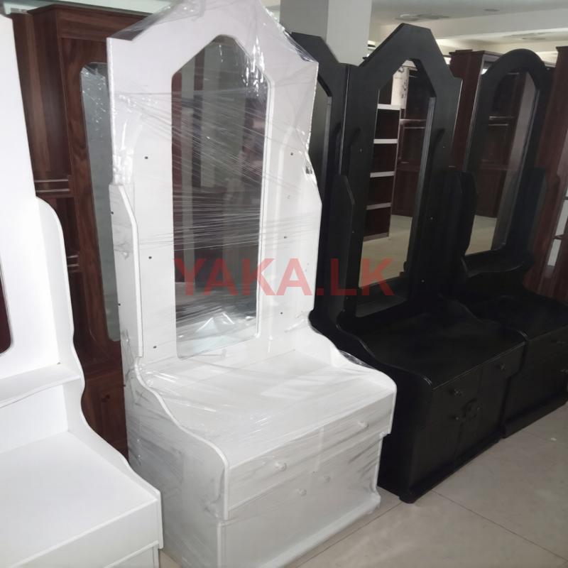 dressing table (D-23)