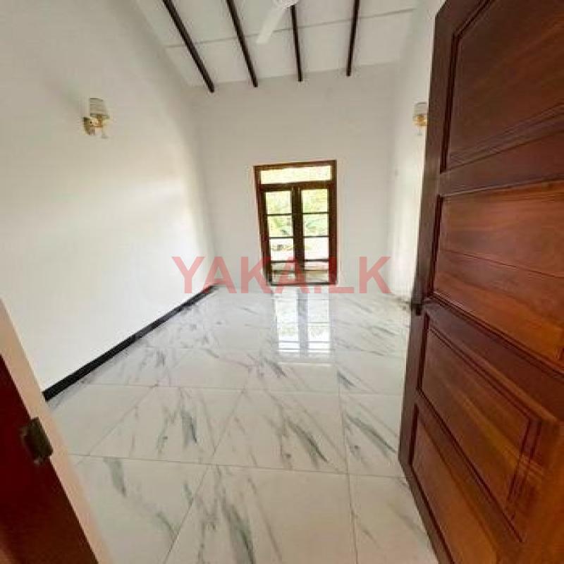 Newly Built Luxury 2-Storey House for Sale in Piliyandala Miriswatta