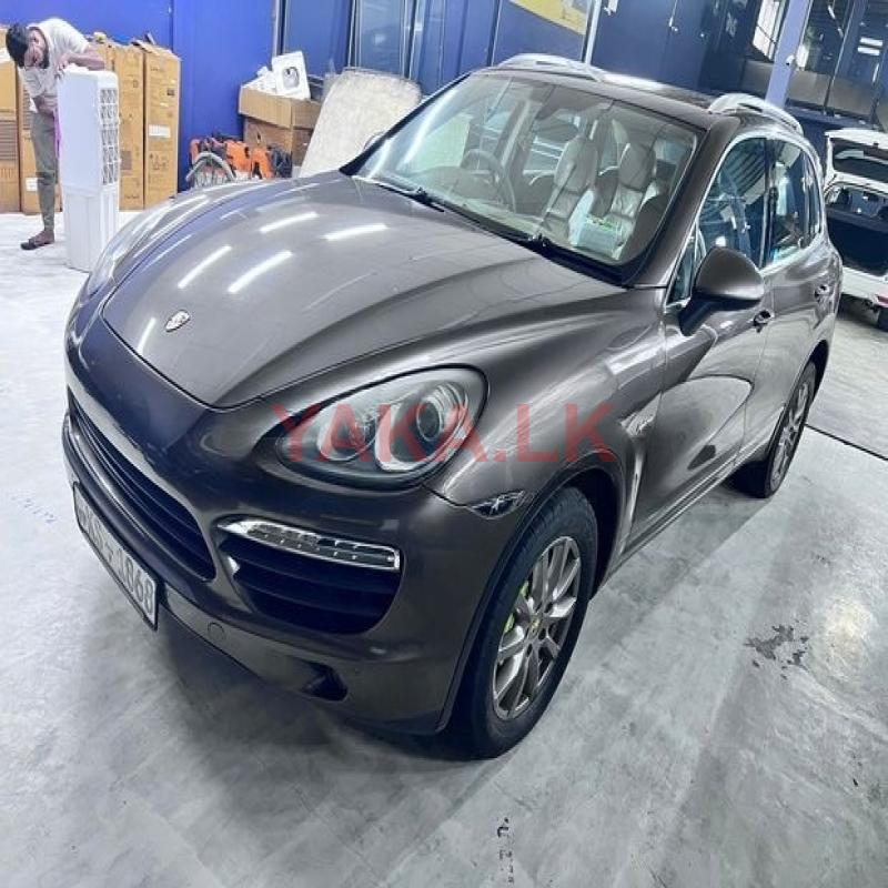 Porsche Cayenne Car For Rent