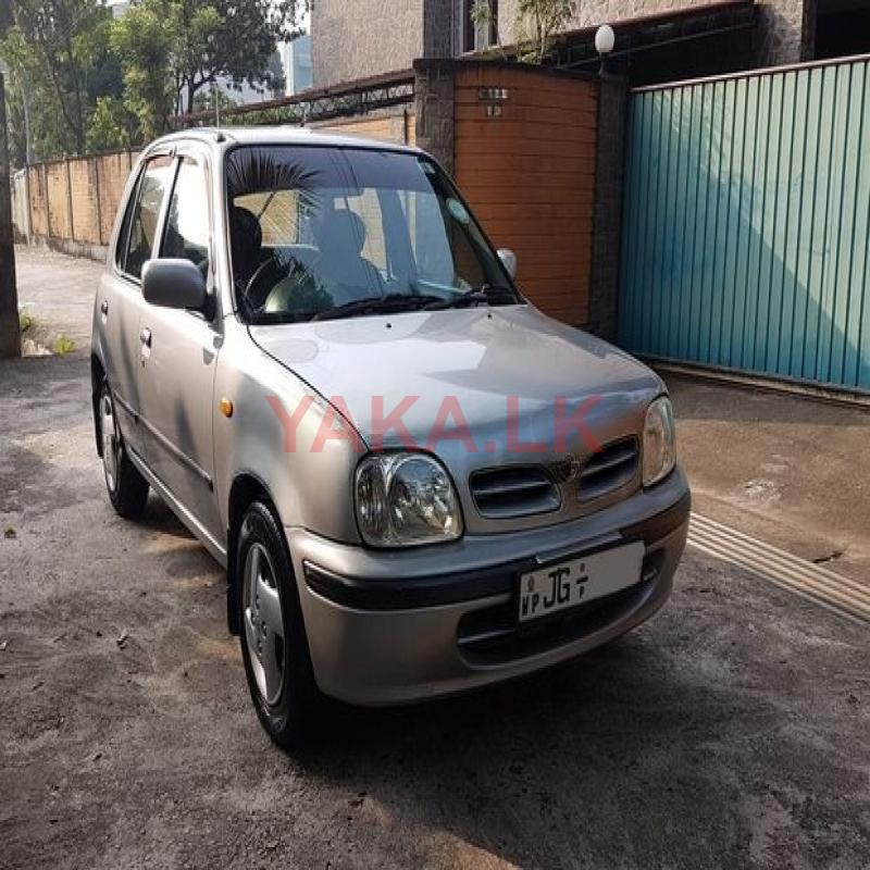 Rent a Car - Nissan March K11 2001