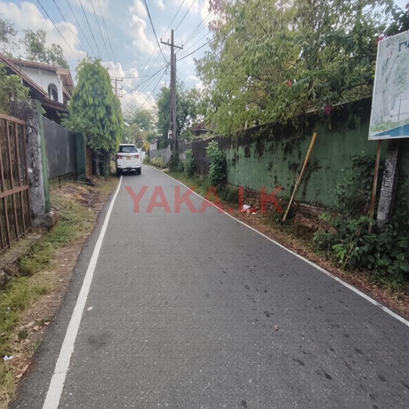 SUPAR LAND FOR SALE IN MAHARAGAMA BORALASGAMUWA ROAD