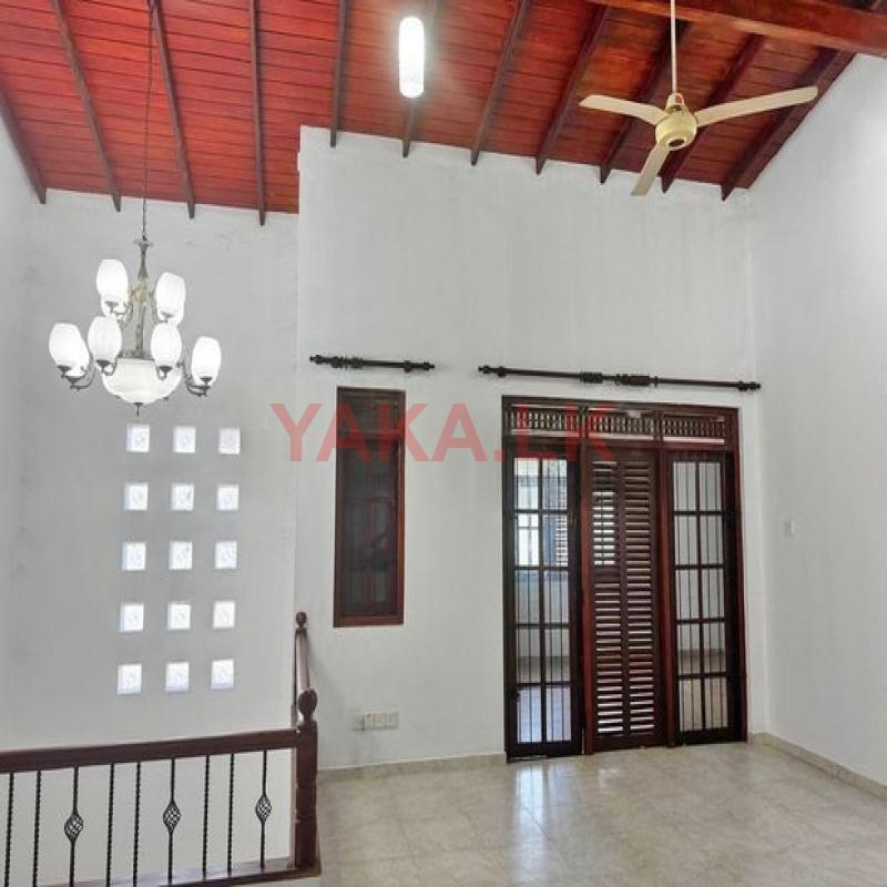 Pannipitiya Luxury Living Elegant House for Sale