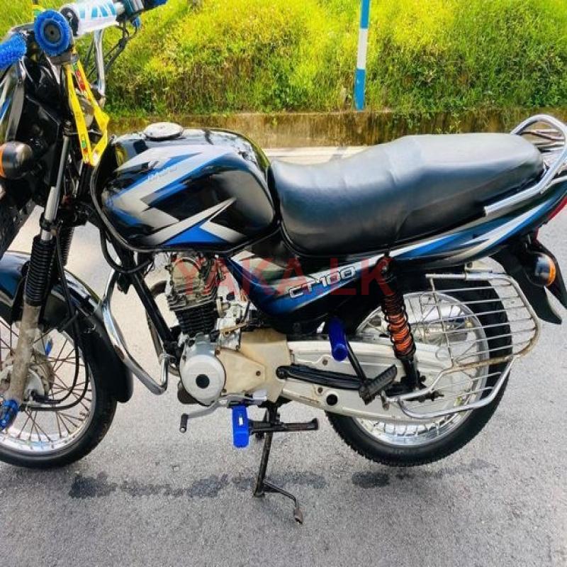 Bajaj CT100 2016